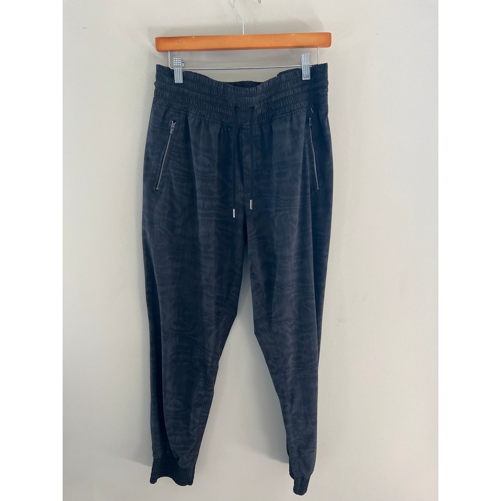 Athleta Camden Jogger Pants Grey Camo Smocked Waist Zip Pocket Size 10